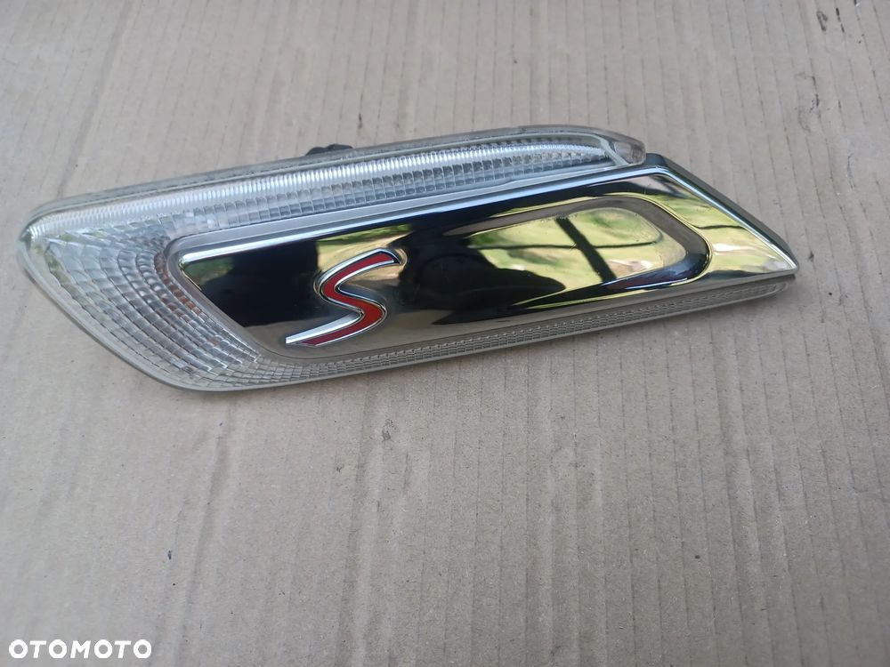 KIERUNKOWSKAZ PRAWY MINI F54 CLUBMAN S 7358470 - 1