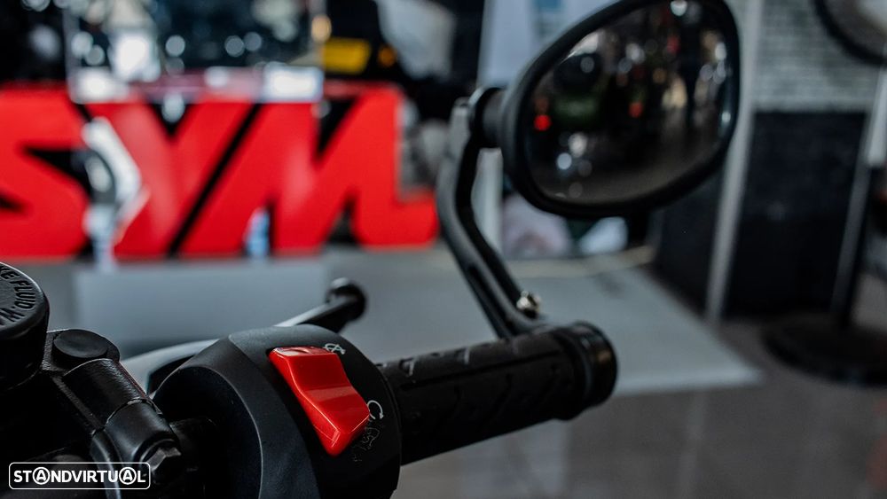 UM Scrambler X-Café - 14