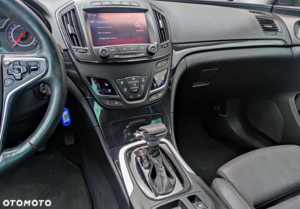 Opel Insignia - 24