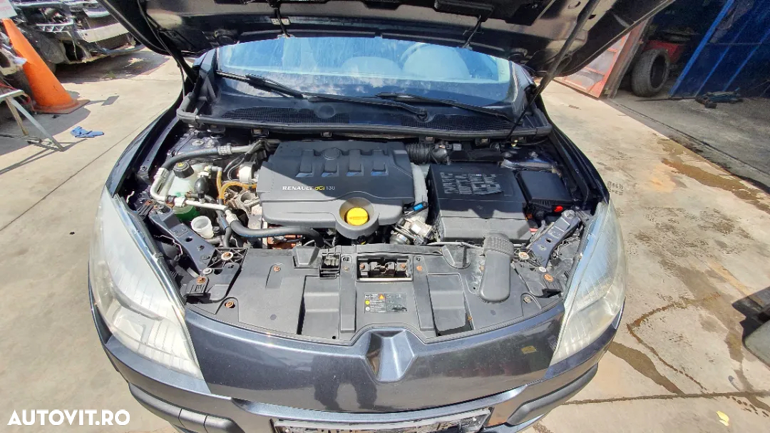 Dezmembram Renalut Megane 3 Break 1,9 dci 2011 - 7