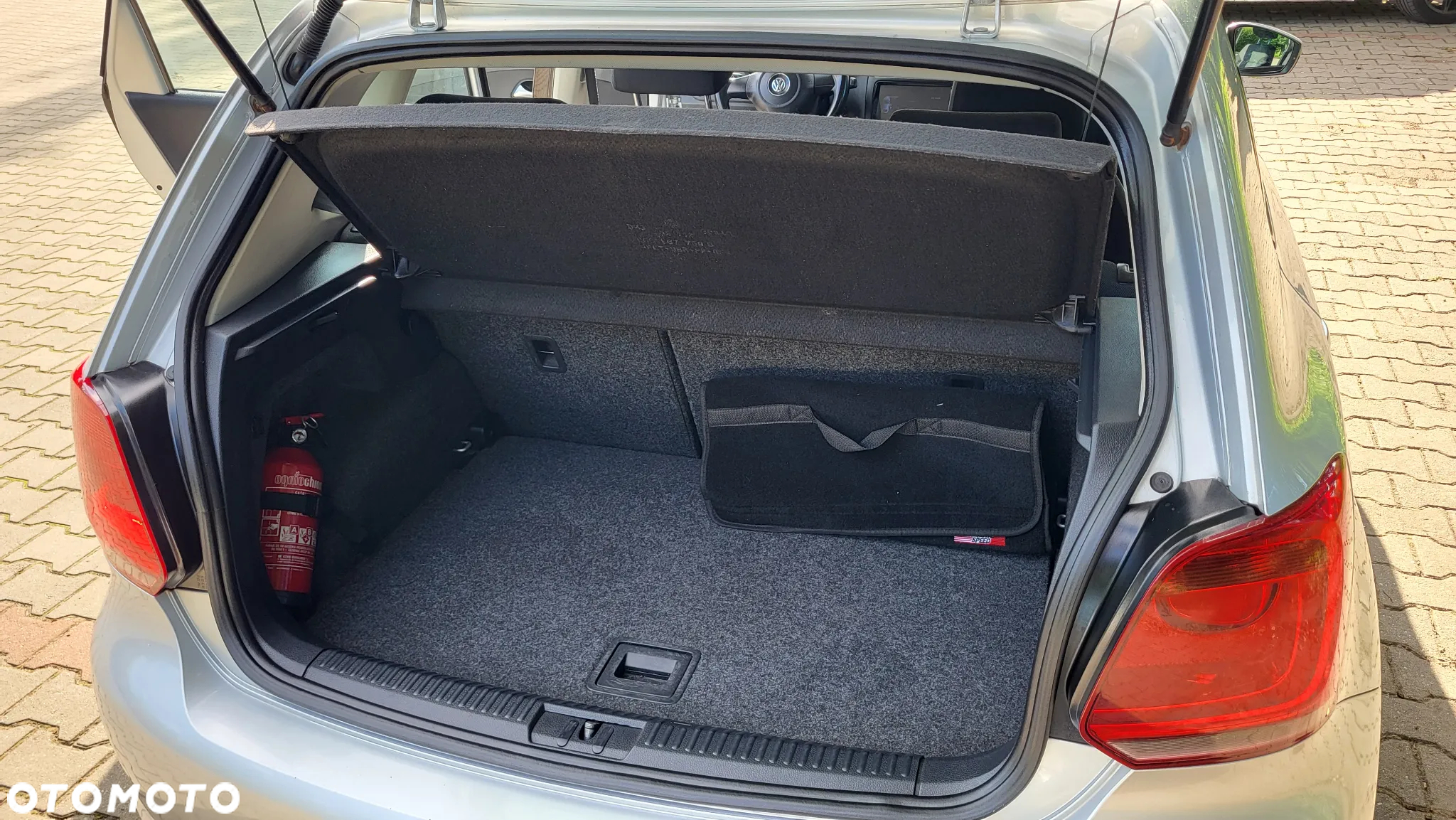 Volkswagen Polo 1.4 16V Comfortline - 13