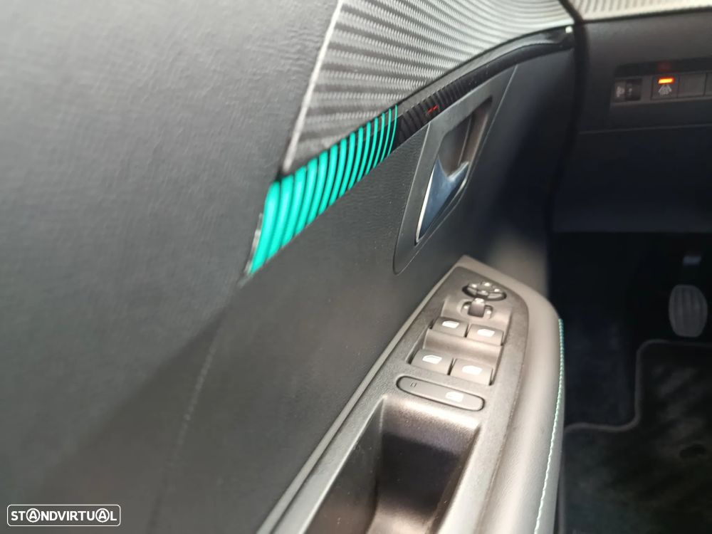 Peugeot 208 1.2 PureTech Allure Pack EAT8 - 13