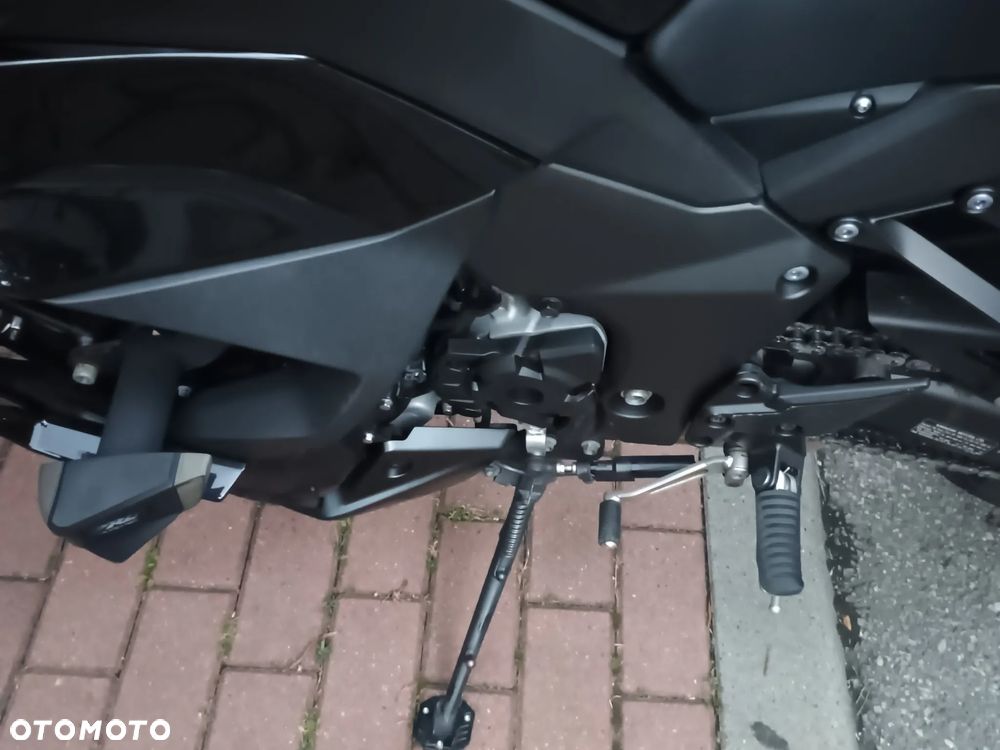 Kawasaki Ninja 1000 SX - 8