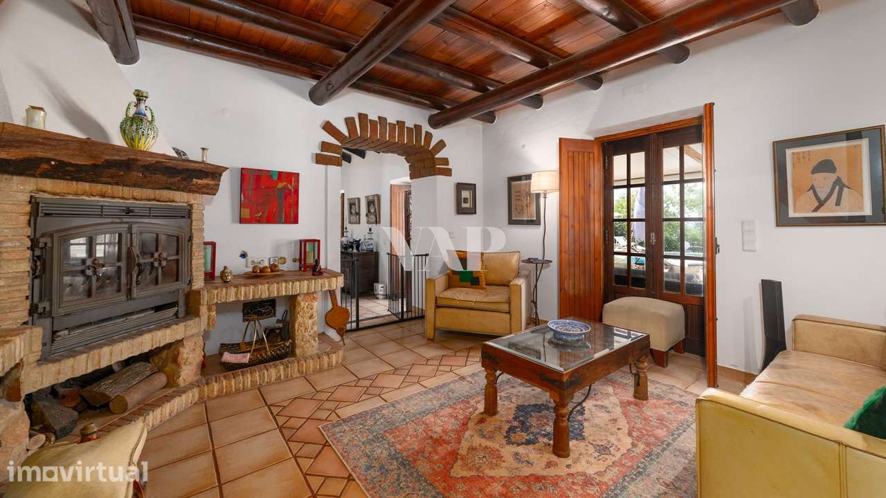 Moradia Térrea T3+1 com Piscina e Charme Rústico em Salir - Grande imagem: 2/40