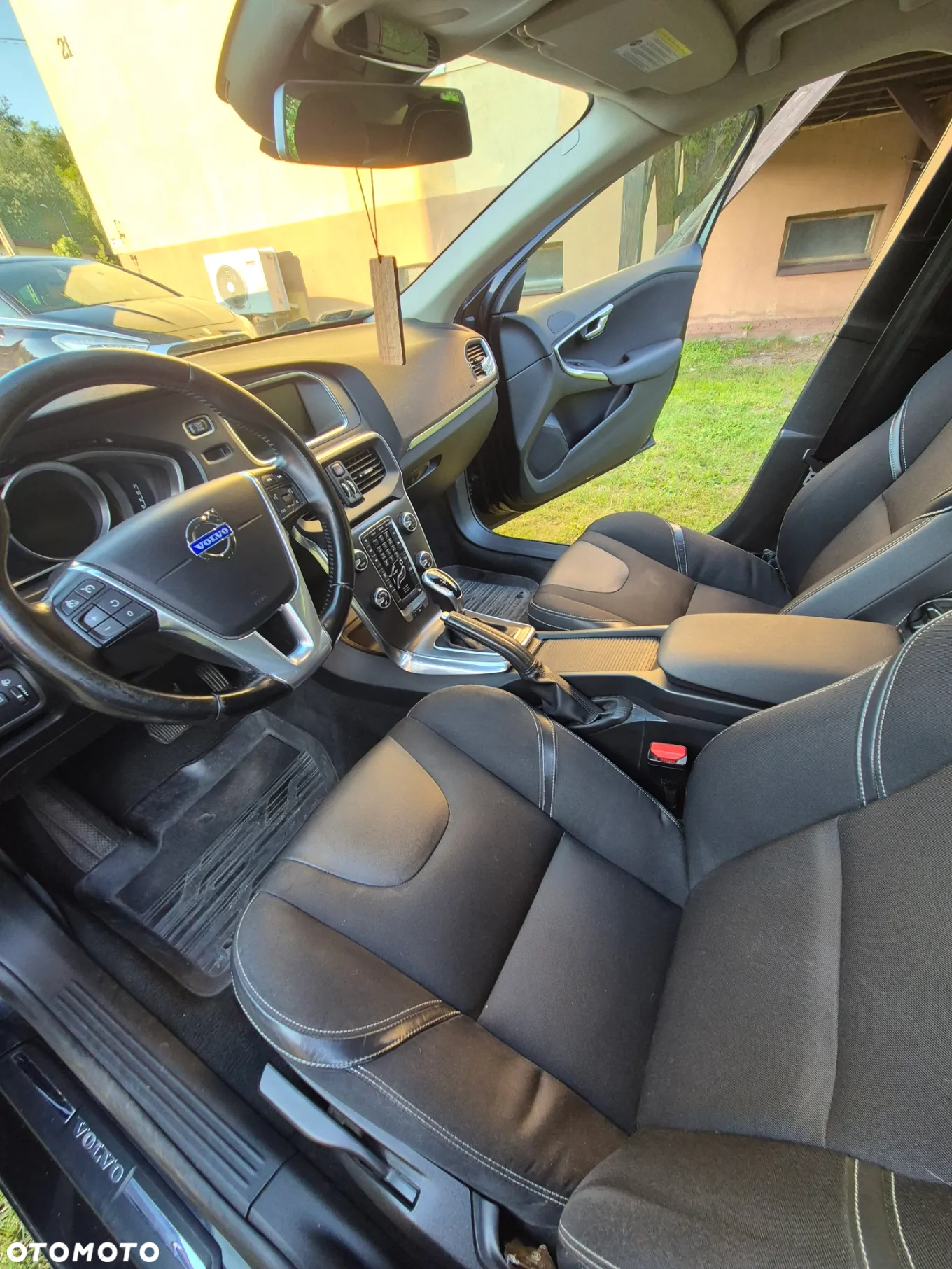 Volvo V40 D2 Momentum - 30