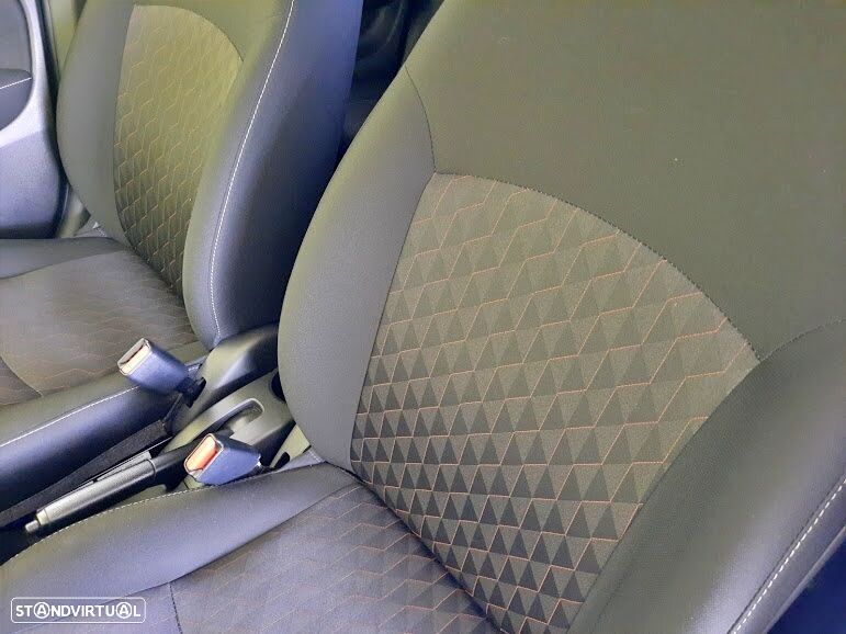 Mitsubishi Space Star 1.2 Intense - 8