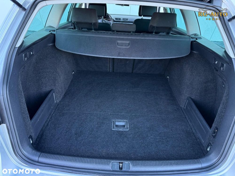 Volkswagen Passat - 18