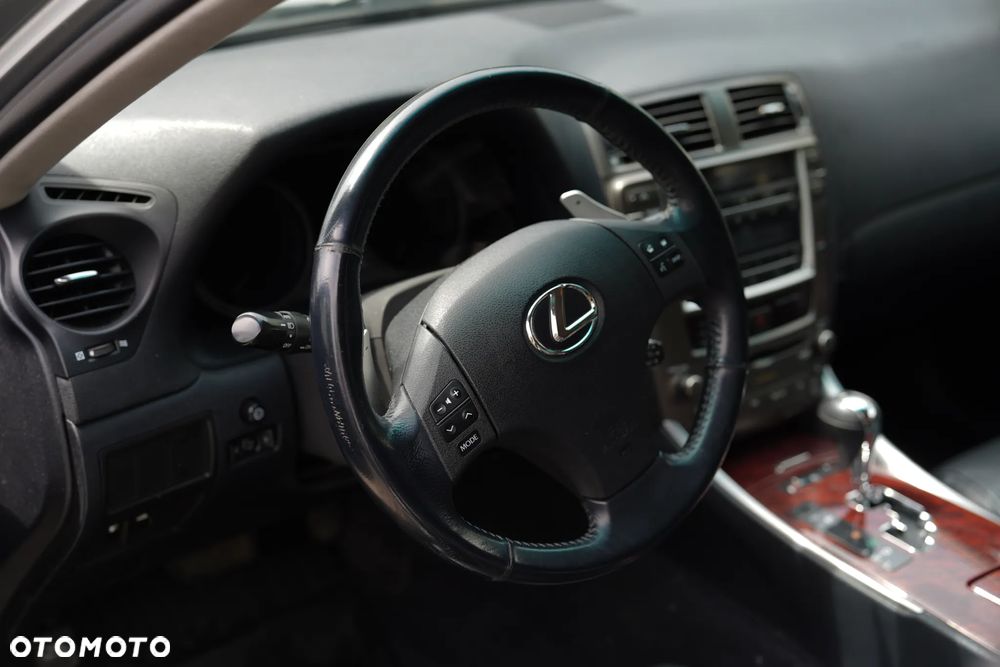 Lexus IS 250 - 6