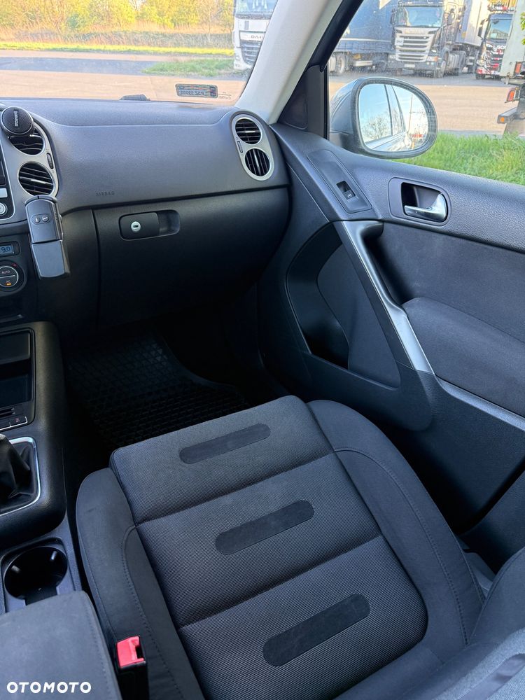 Volkswagen Tiguan 2.0 TSI 4Motion Track & Field - 20