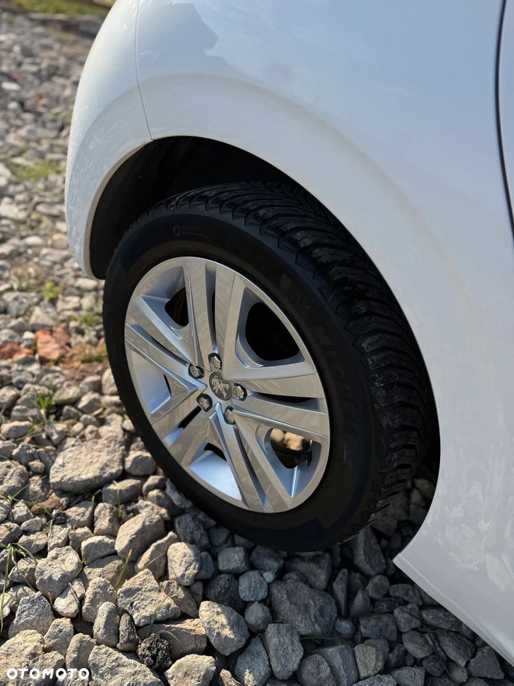 Peugeot 208 PureTech 82 Stop & Start Signature - 8