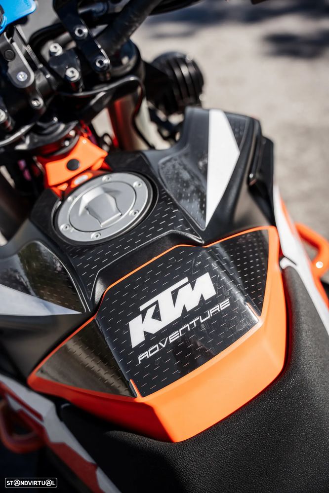 KTM 890 Adventure R - 21