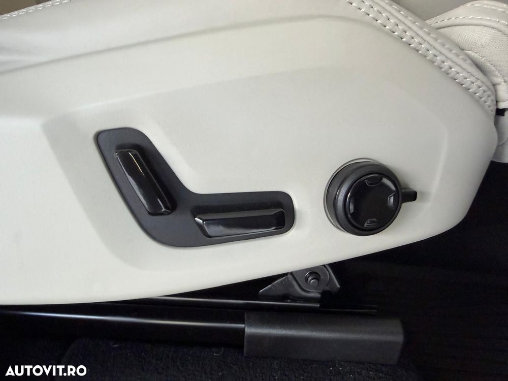 Volvo XC 90 B5 AWD MHEV Ultra Bright - 15