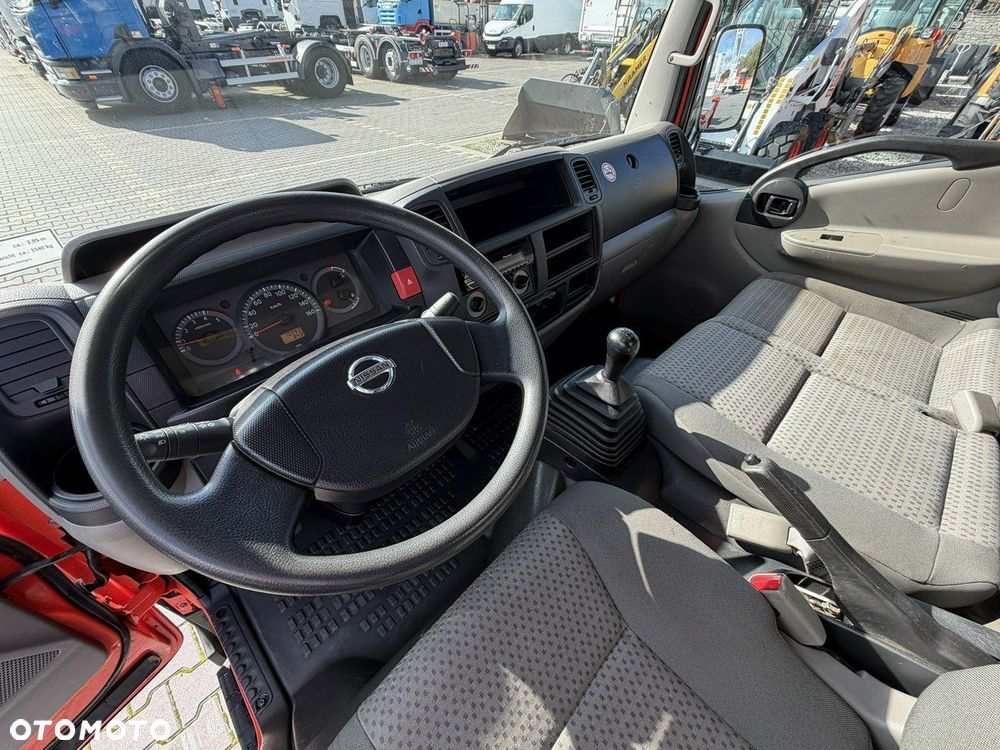 Nissan Cabstar - 26