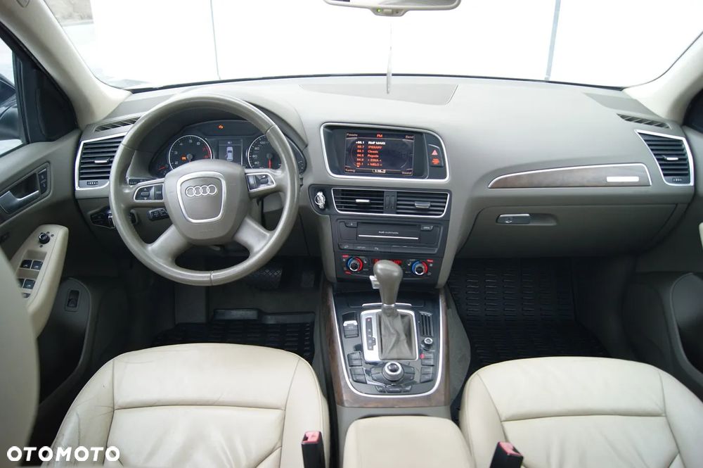 Audi Q5 3.2 FSI Quattro S tronic - 39
