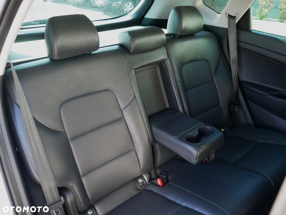 Hyundai Tucson 1.6 GDi 2WD Select - 28