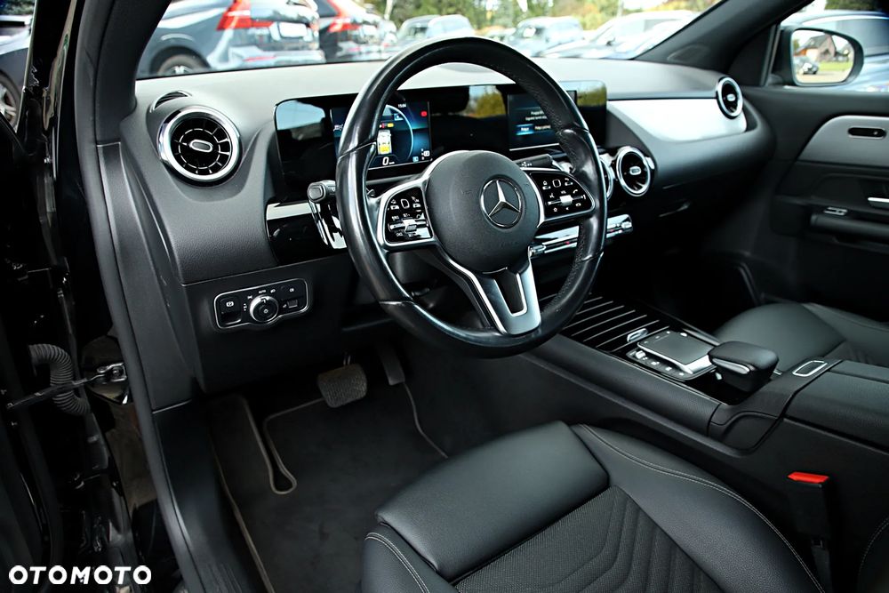 Mercedes-Benz GLA 200 Style - 17