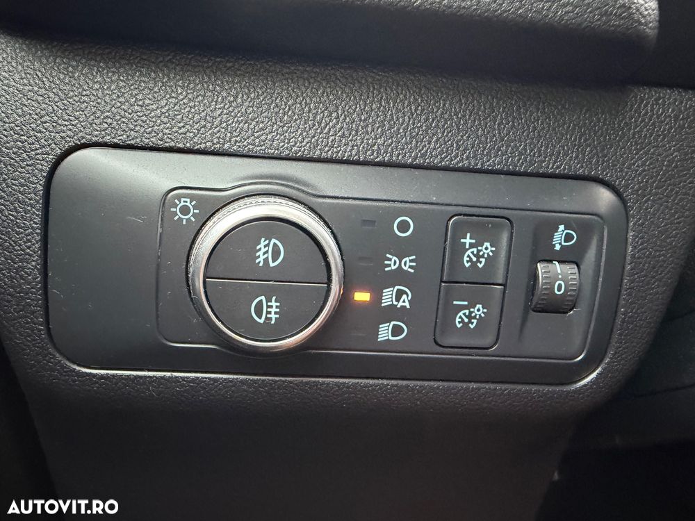 Ford Kuga 2.5 Duratec FHEV AWD Trend - 18