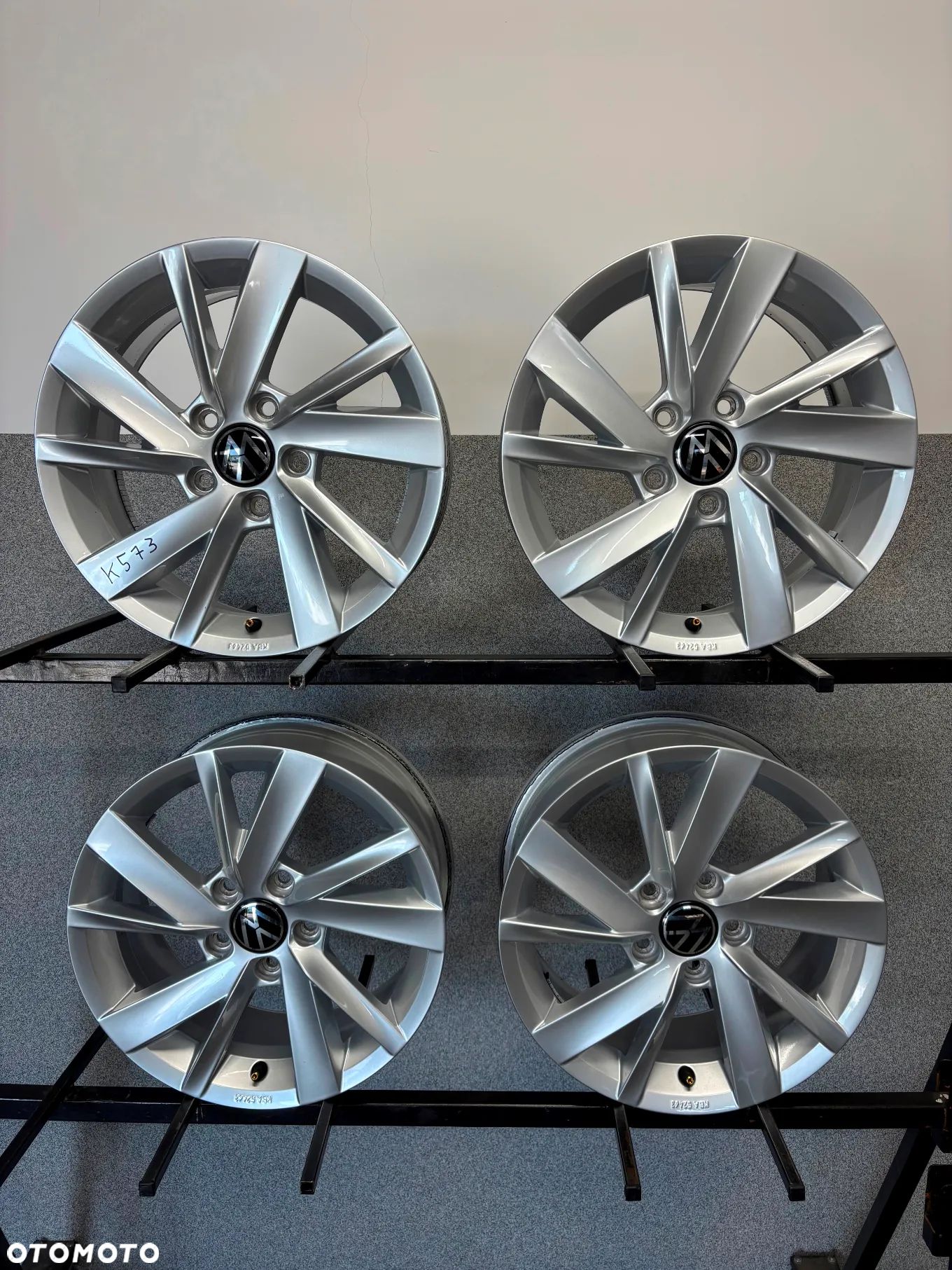 4 FELGI ALU. VW GOLF 8,7,CADDY,TOURAN 16'' 6,5J ET46 NR; 5H0 071496  BORBET - 1