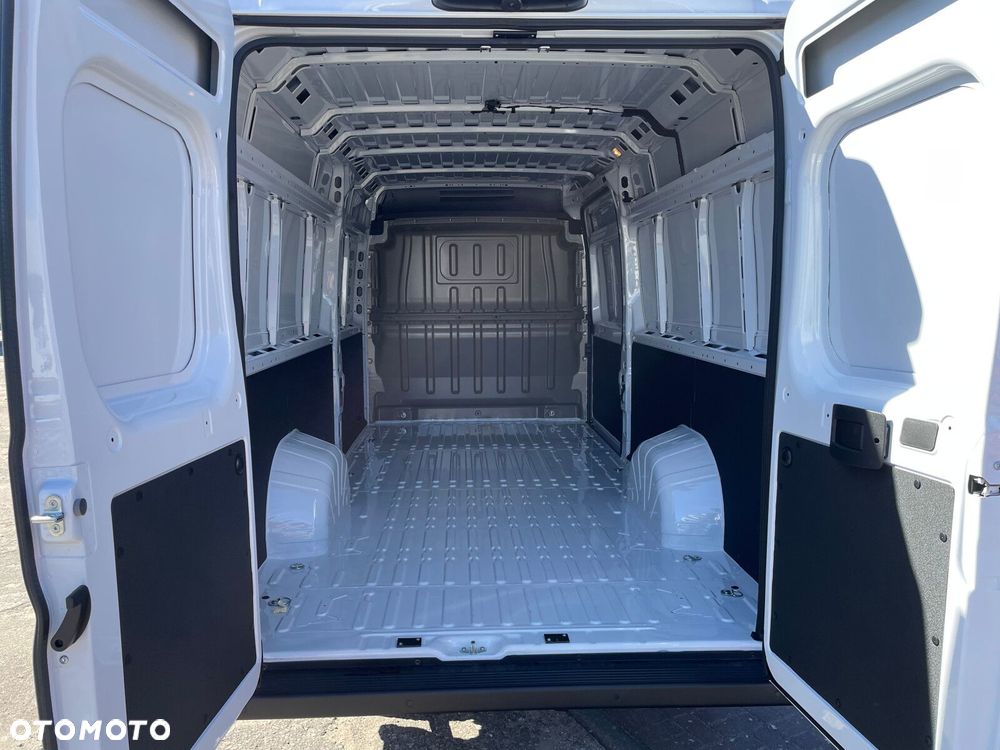 Opel movano Movano Furgon L4H2 2.2 Diesel 180KM MT6 Euro 6E DMC 3.5t Heavy 15m3 - 17