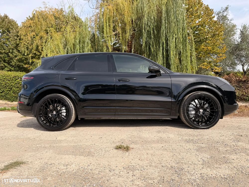 Porsche Cayenne Turbo - 57