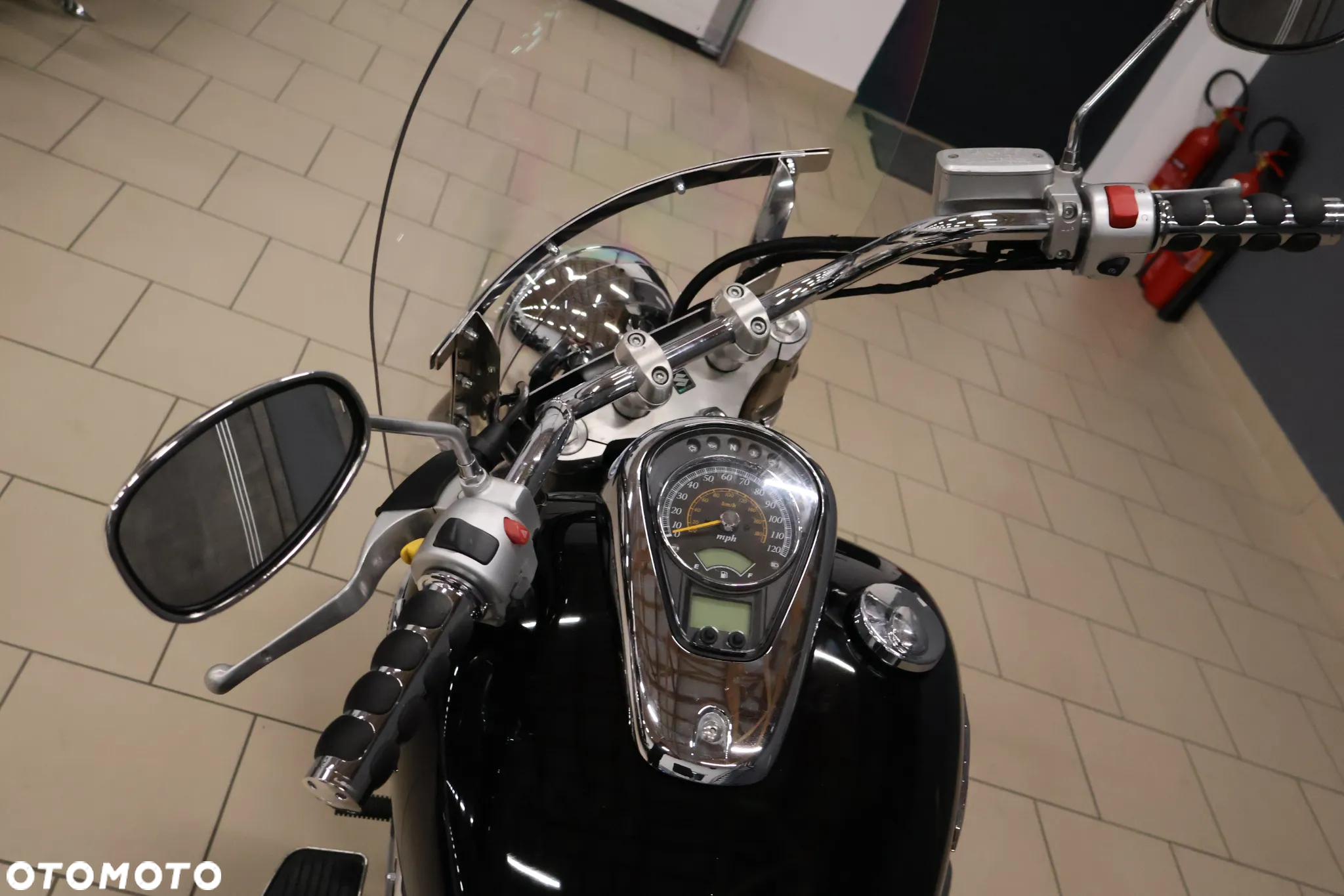 Suzuki VL 800 Volusia - Boulevard C50 - 8