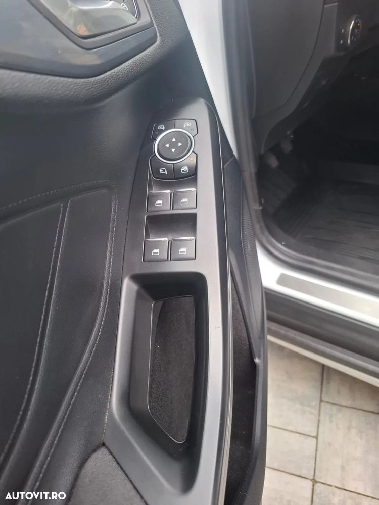 Ford Focus 2.0 EcoBlue Start-Stopp-System ACTIVE - 10