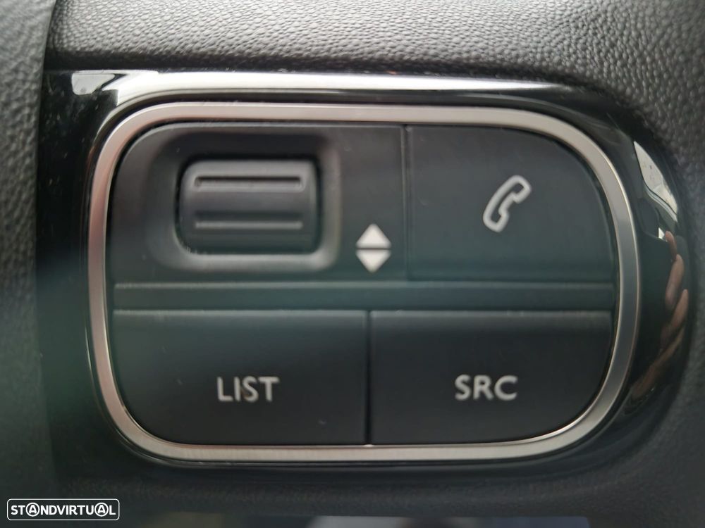 Citroën C3 1.2 PureTech Shine - 24