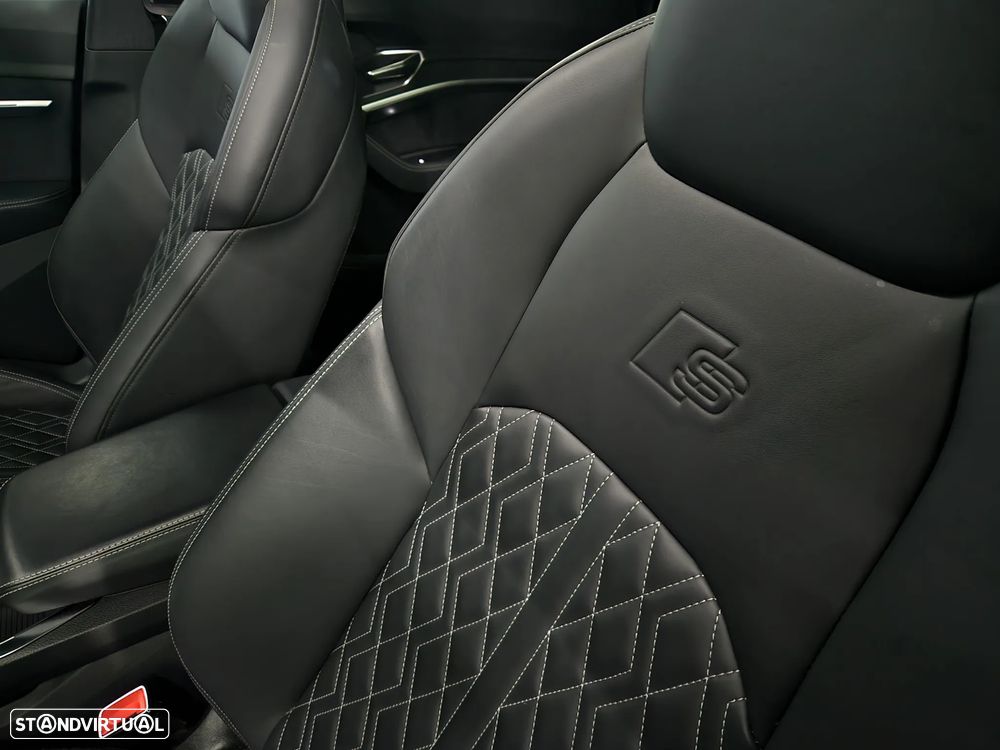 Audi e-tron S quattro - 15
