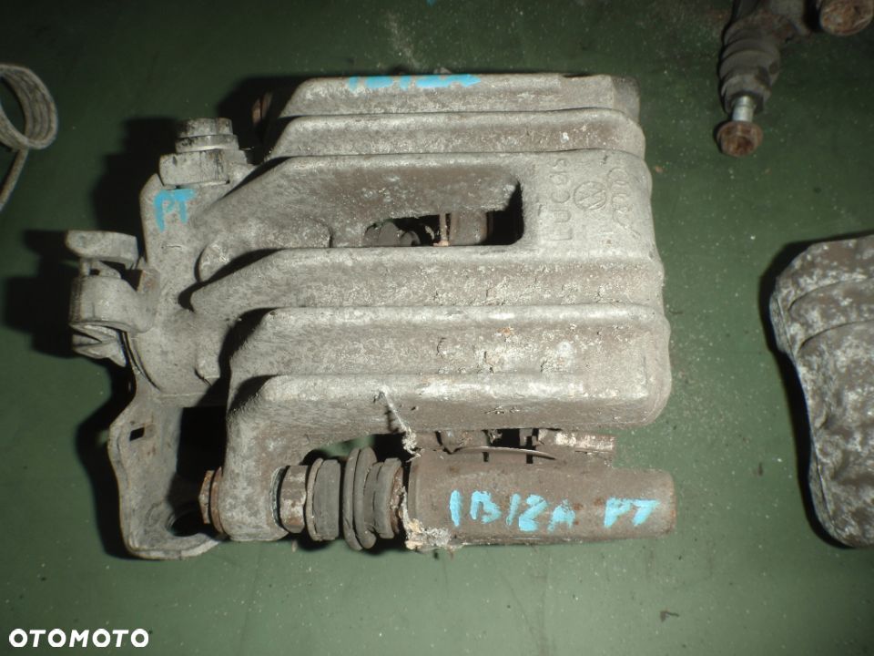 zacisk jarzmo prowadnica hamulcowe tył tylne passat b5 fabia polo golf IV audi a3 a2 ibiza - 3