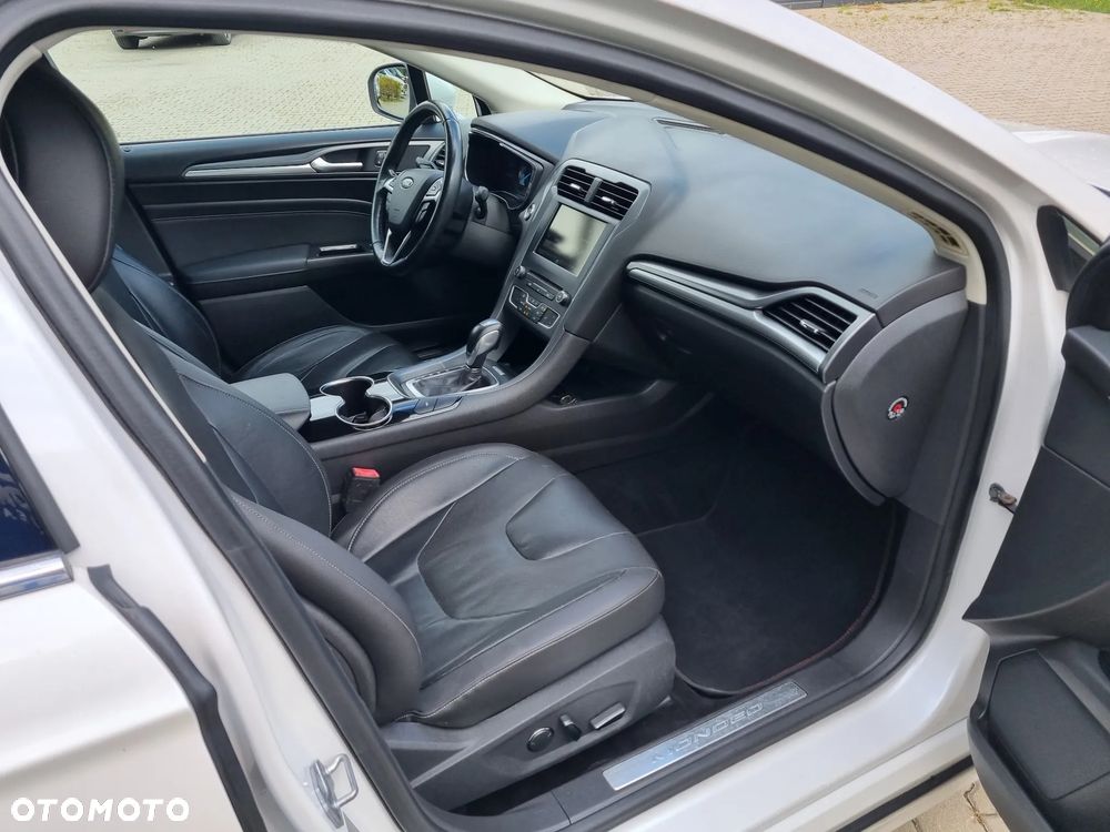 Ford Mondeo - 13