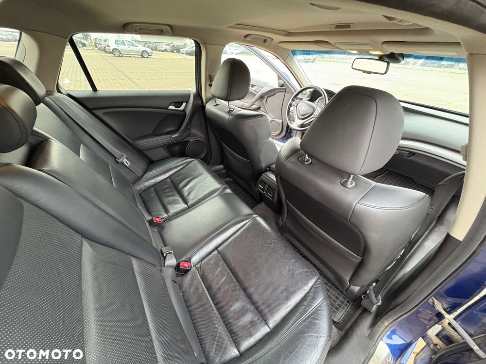 Honda Accord 2.2d Executive Nav - 13