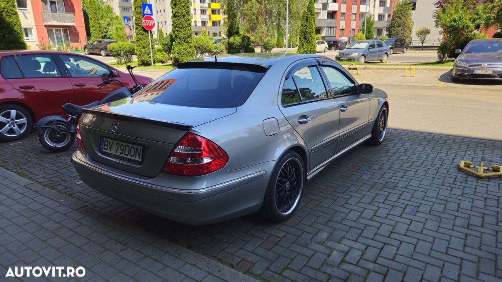 Mercedes-Benz E 200 KOMPRESSOR Automatik Elegance Sport Edition - 5