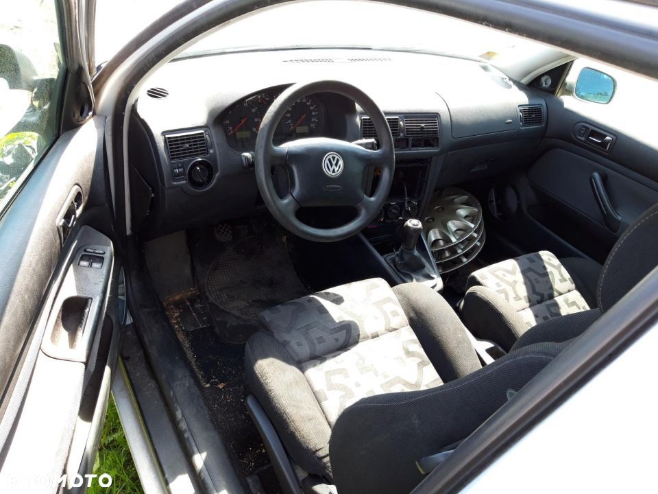 części Volkswagen VW Golf IV 1.4 16V  Hatchback 3 - 5 drzwi - 3