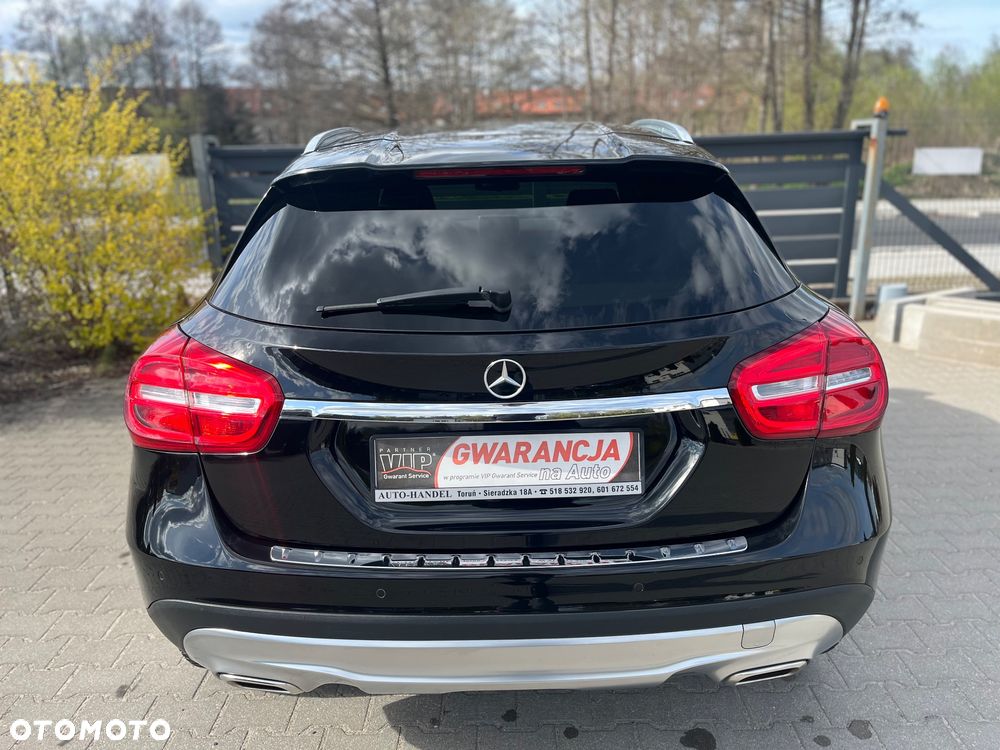 Mercedes-Benz GLA 200 Activity Edition - 12