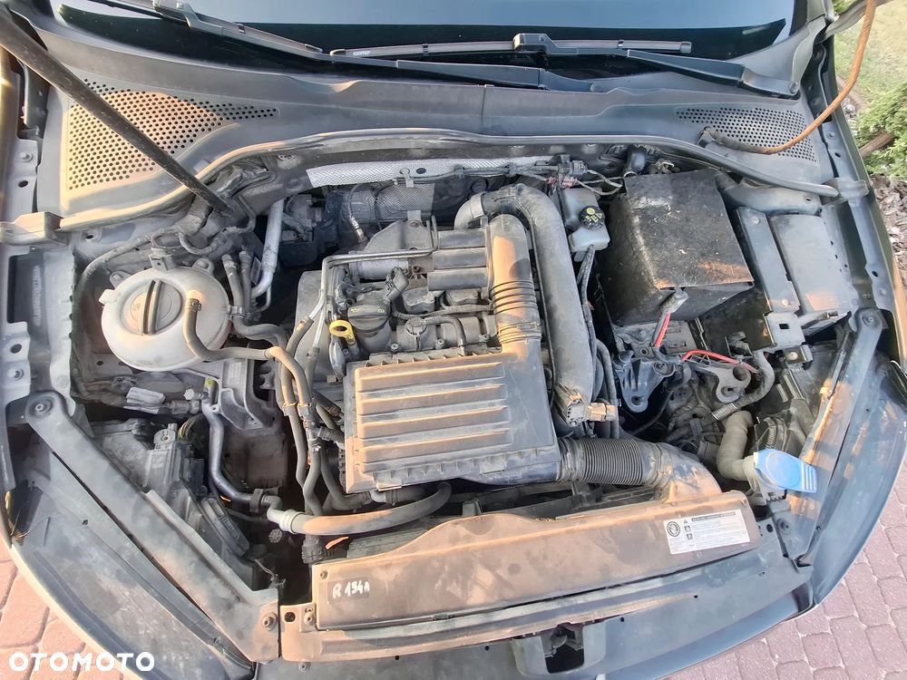 Volkswagen Golf 1.4 TSI BMT Highline - 8