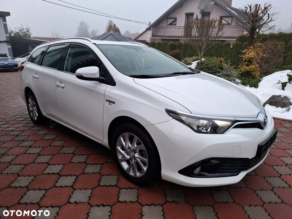 Toyota Auris - 4
