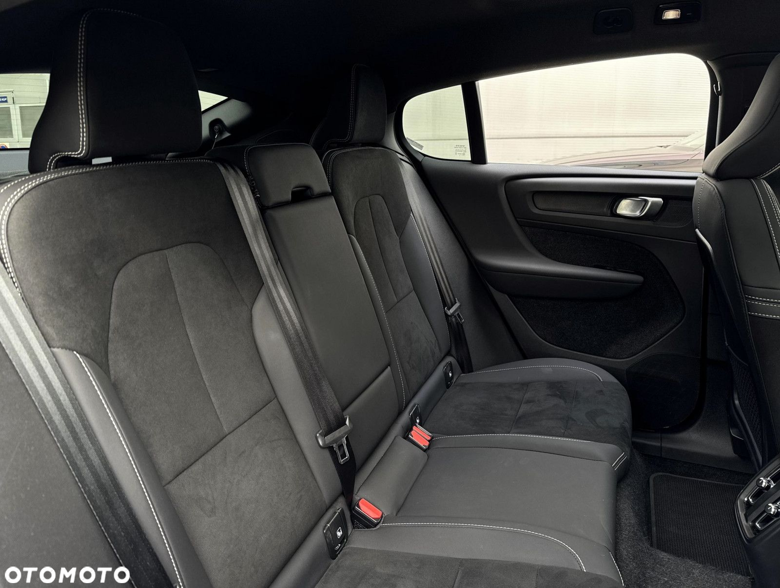 Volvo C40 - 24
