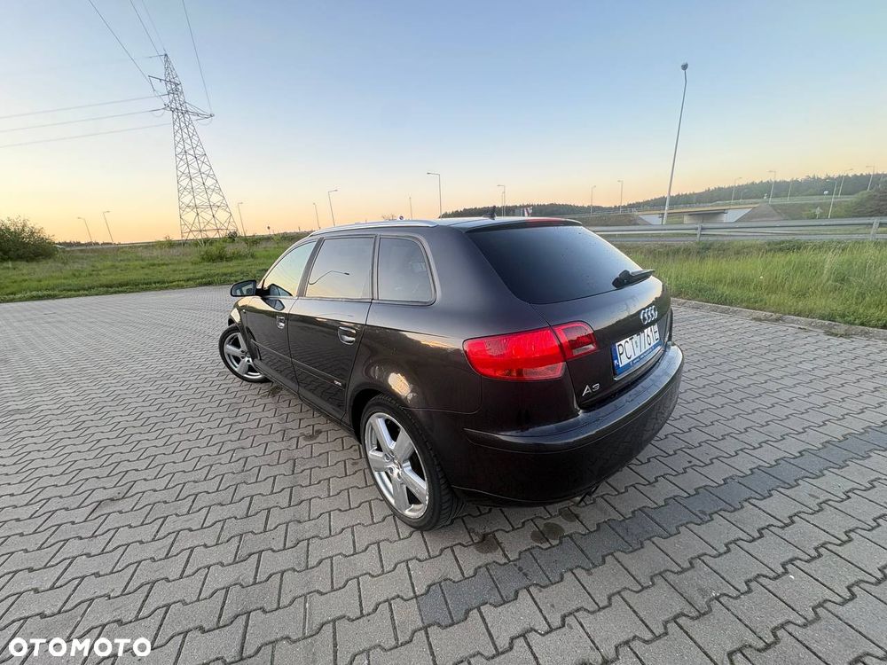 Audi A3 Sportback 2.0 TDI DPF Quattro Attraction - 5
