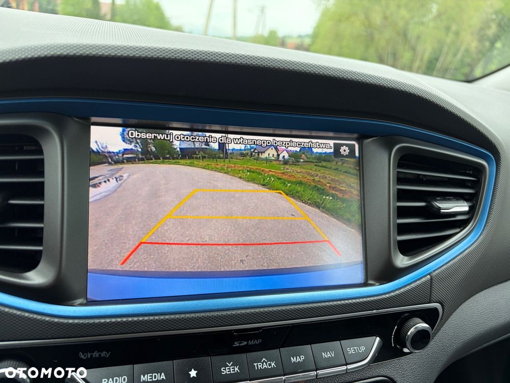 Hyundai IONIQ Plug-in hybrid Premium - 17
