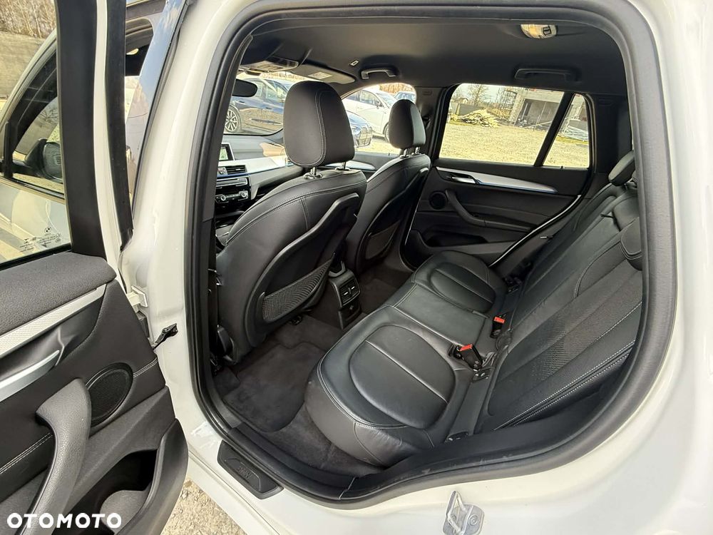 BMW X1 xDrive18d M Sport - 11