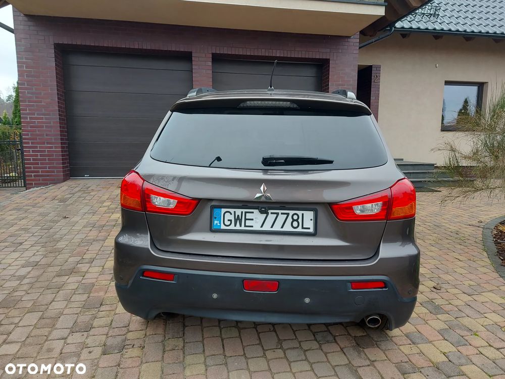 Mitsubishi ASX - 12