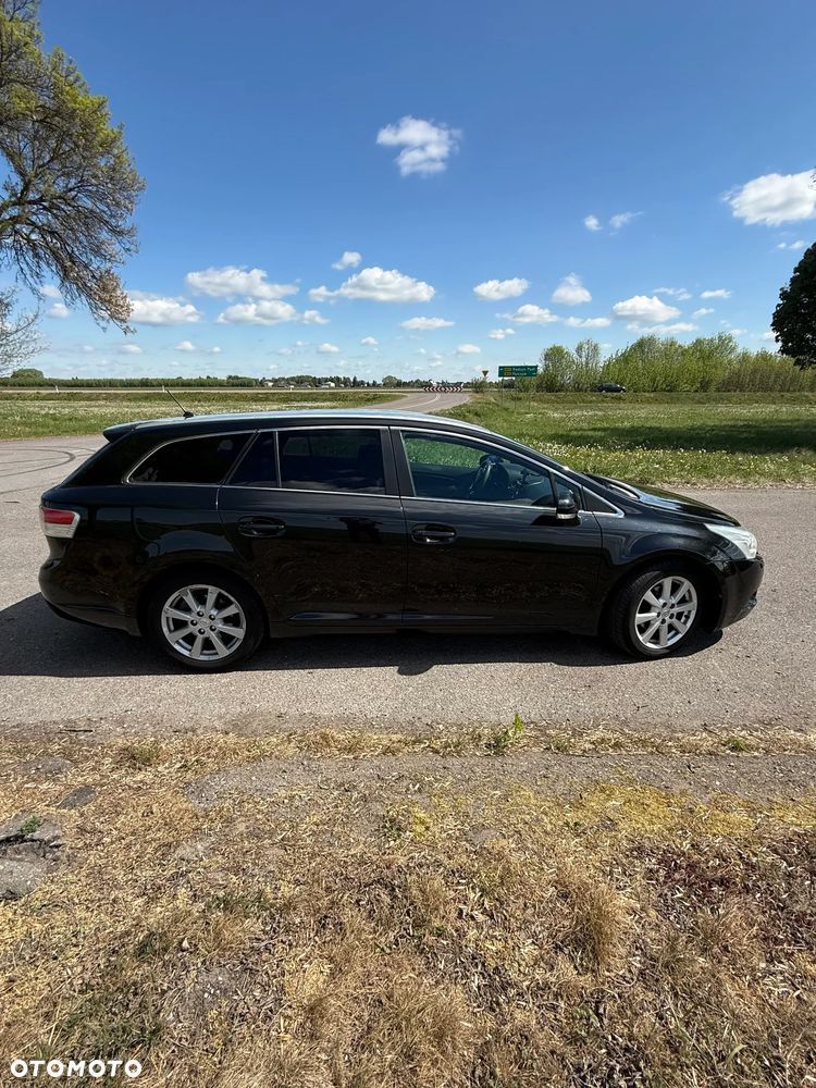 Toyota Avensis 2.0 D-4D Sol plus - 33
