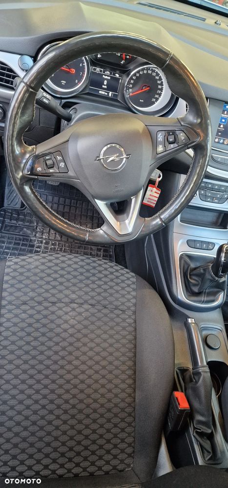 Opel Astra 1.2 T Elegance S&S - 9