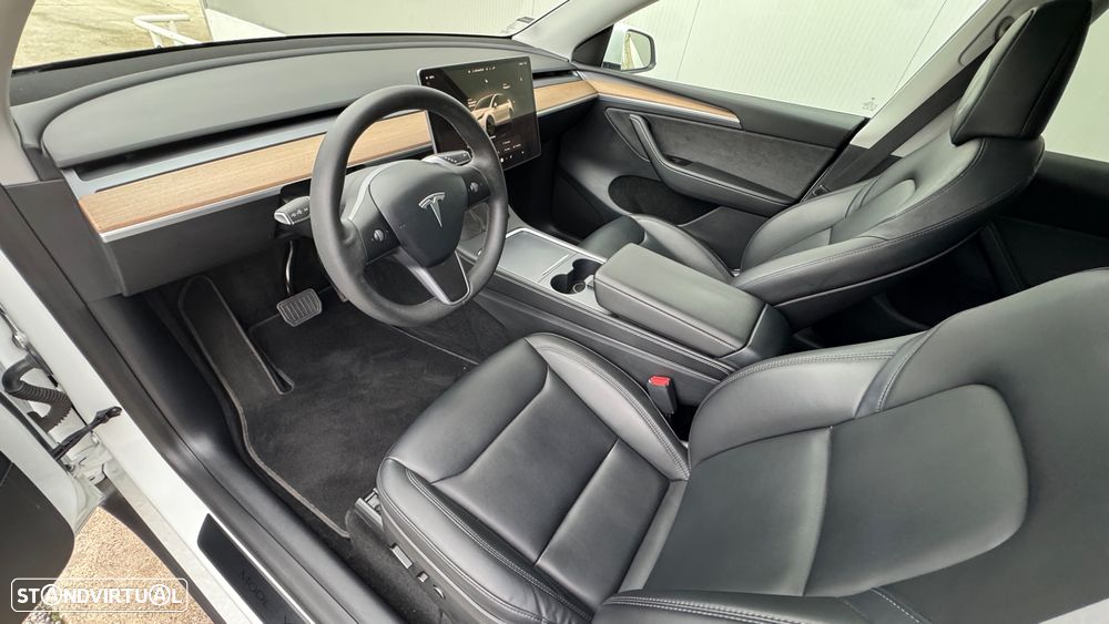 Tesla Model Y Long Range Tração Integral - 19