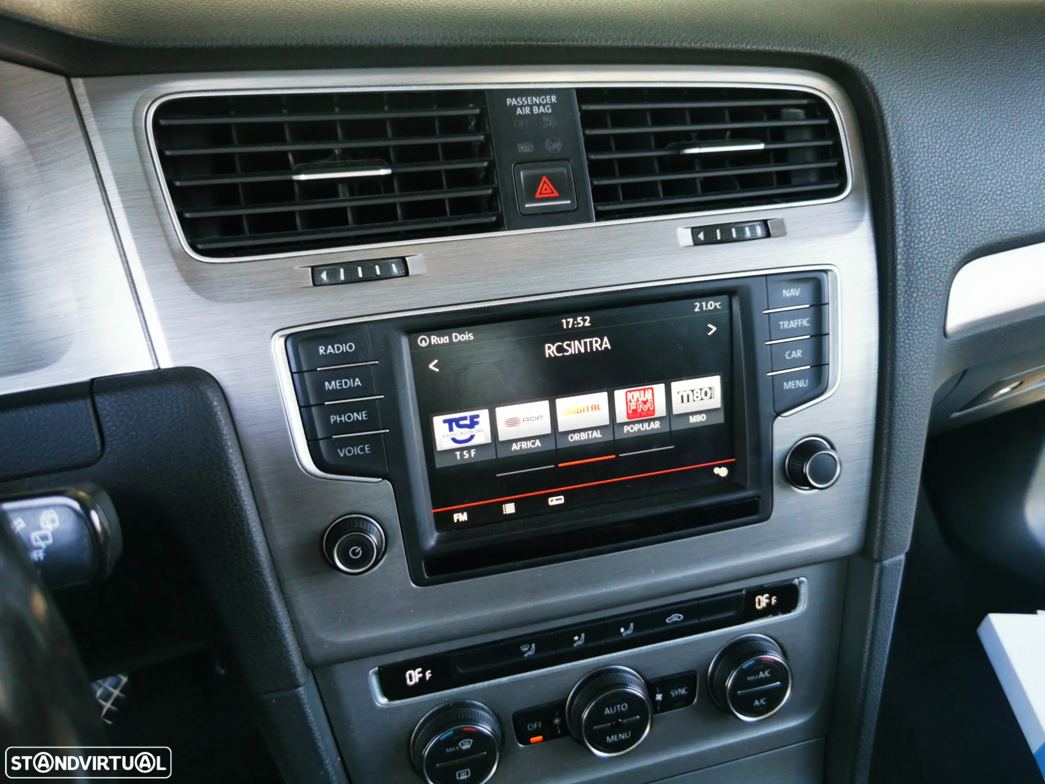 VW Golf Variant 1.6 TDi BlueMotion DSG Comfortline - 22