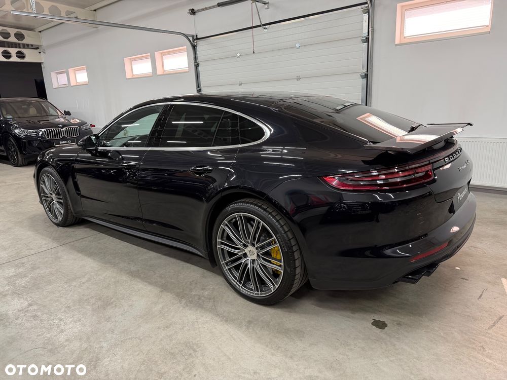 Porsche Panamera Turbo - 13