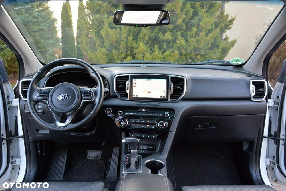 Kia Sportage 2,0 CRDI AWD Platinum - 24