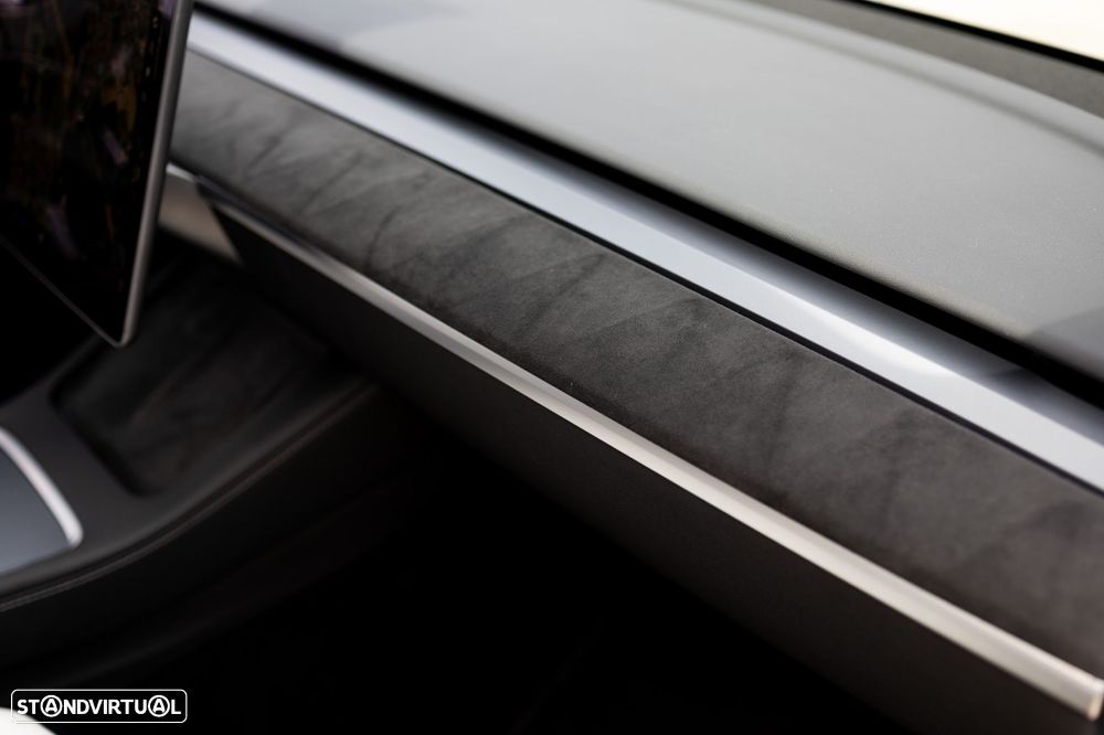 Tesla Model Y Long Range Dual Motor AWD - 41