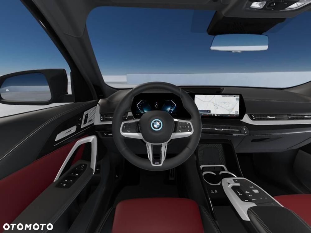 BMW iX2 - 10