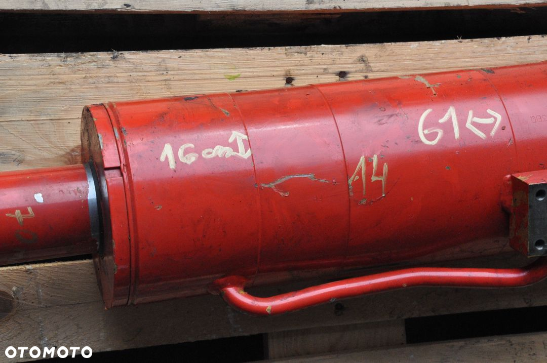SIŁOWNIK HYDRAULICZNY MANITOU DŁ. 61 CM - 3